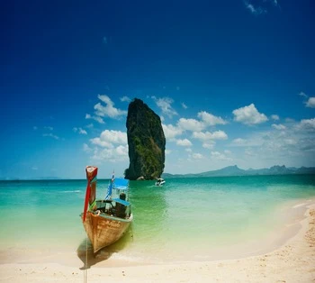 Twin Island Treasures: Krabi & Koh Samui Tour via Phuket
