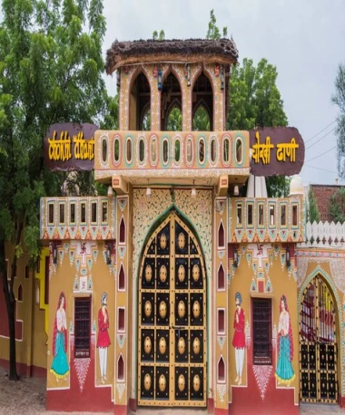 Authentic Chokhi Dhani Dinner in Jaipur