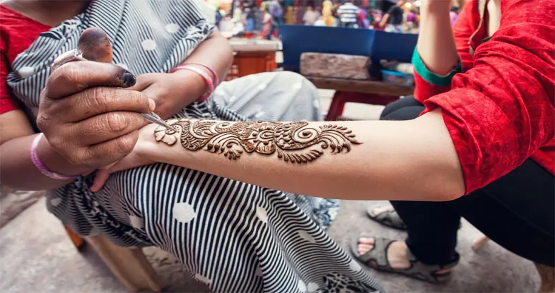 Heena Making on Female Hands